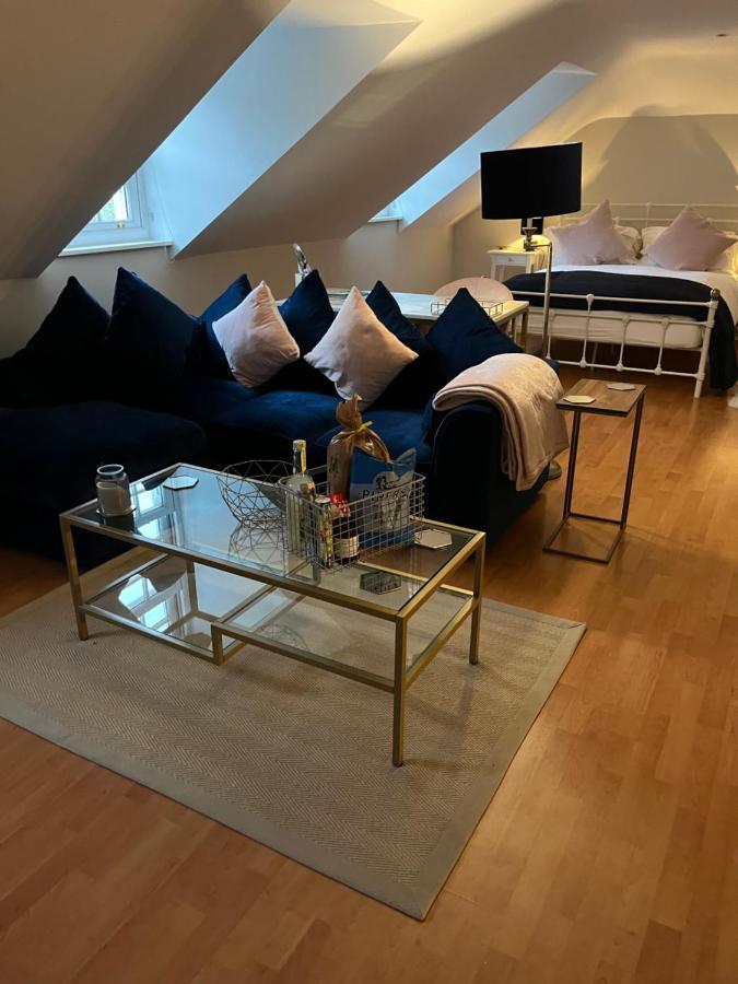 The Pheasantry - Guest House In Beautiful Rural Location Олдърмастън Екстериор снимка